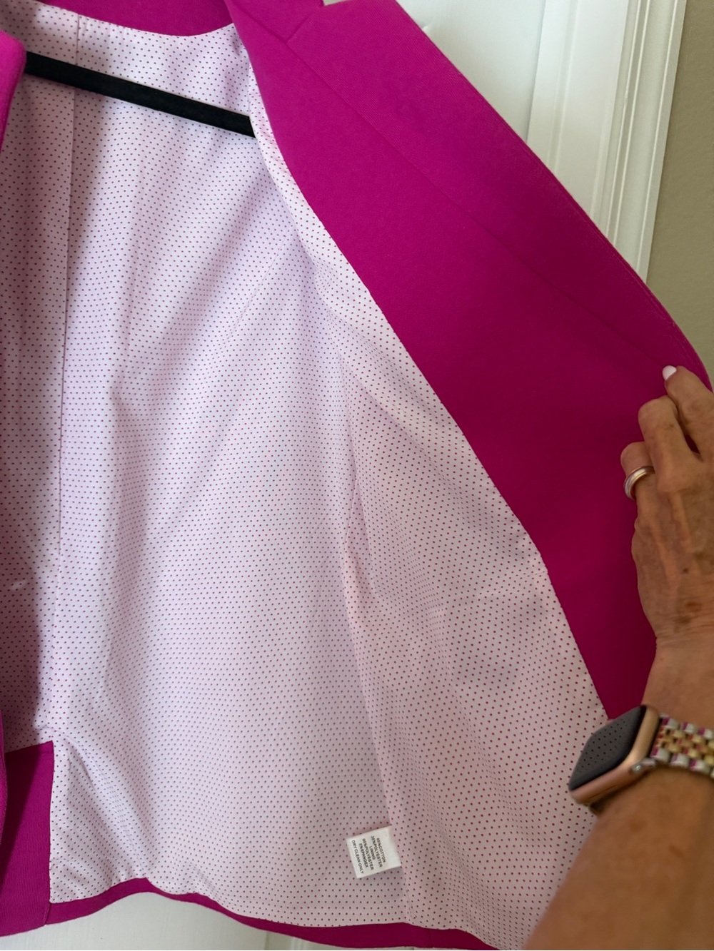 Gibson Women’s Hot Pink Open-Front Collarless Blazer - Picture 4 of 6